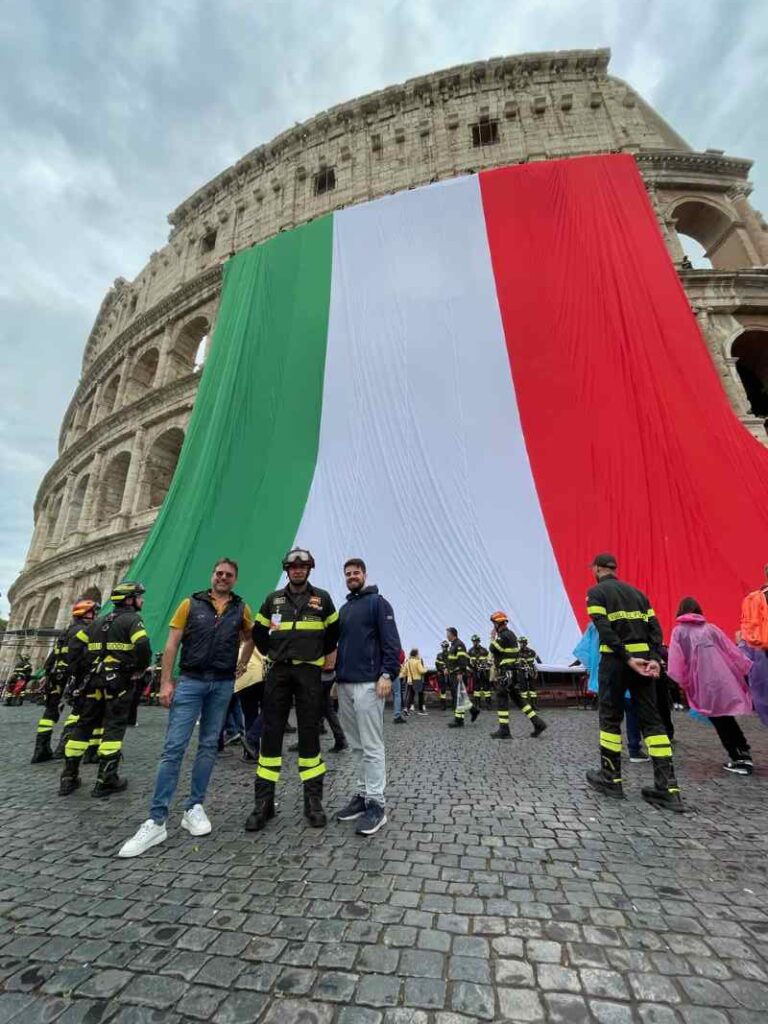 PLASTICA MARINA E VETRO PER L’EDILIZIA SOSTENIBILE: IL MODELLO INDUSTRIALE DI RESOLFIN TRA BREVETTI, MADE IN ITALY ED ECONOMIA CIRCOLARE